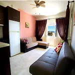 Goldenhill Studios&apartments شقة فندقية
