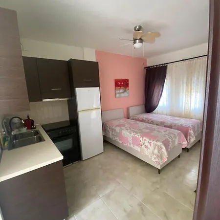 Goldenhill Studios&apartments Aparthotel