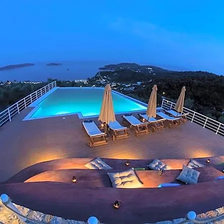 Goldenhill Studios&apartments 4*