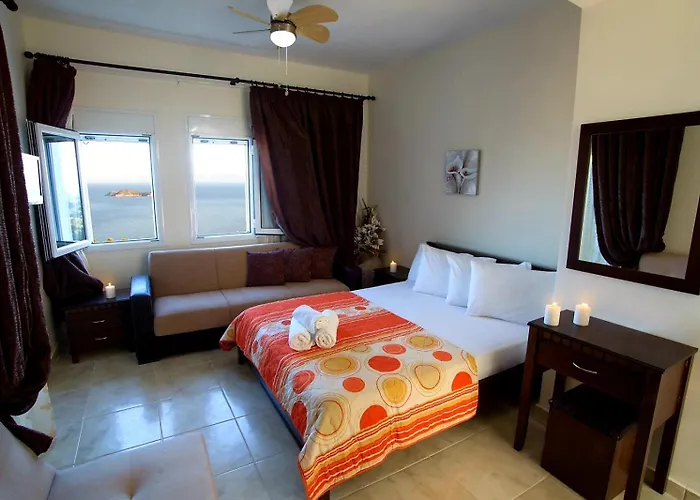 Goldenhill Studios&apartments 4* Skiathos